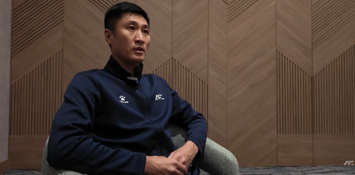 马宁:再战世界杯因三年高质量执法,每天高强度训练加录像分析 马宁:再战世界杯因三年高质量执法,每天高强度训练加录像分析