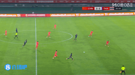 国足半场0-0泰国,刘浩帆禁区内失误险酿大祸 国足半场0-0泰国,刘浩帆禁区内失误险酿大祸