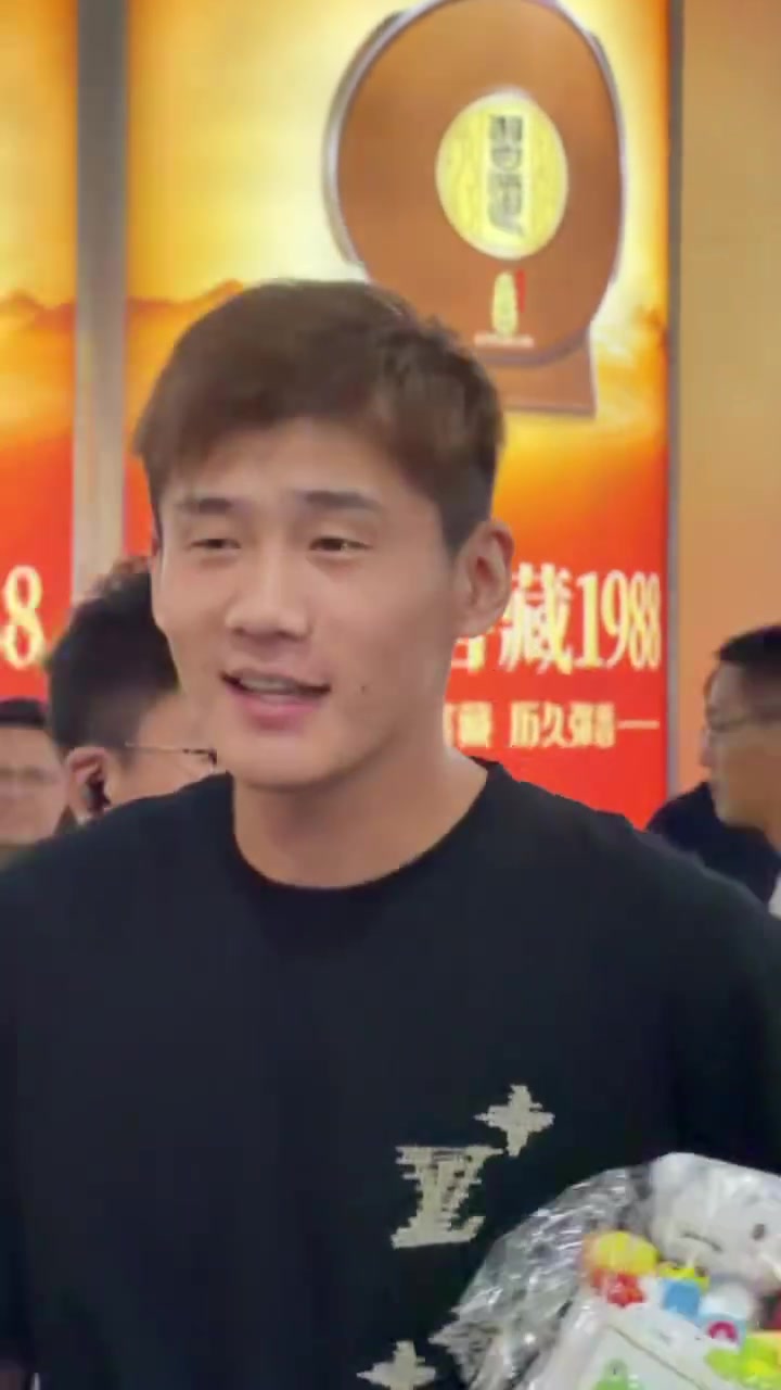 山西三年C类合同锁王俊杰 前宁波顶薪后卫抵晋 山西三年C类合同锁王俊杰 前宁波顶薪后卫抵晋